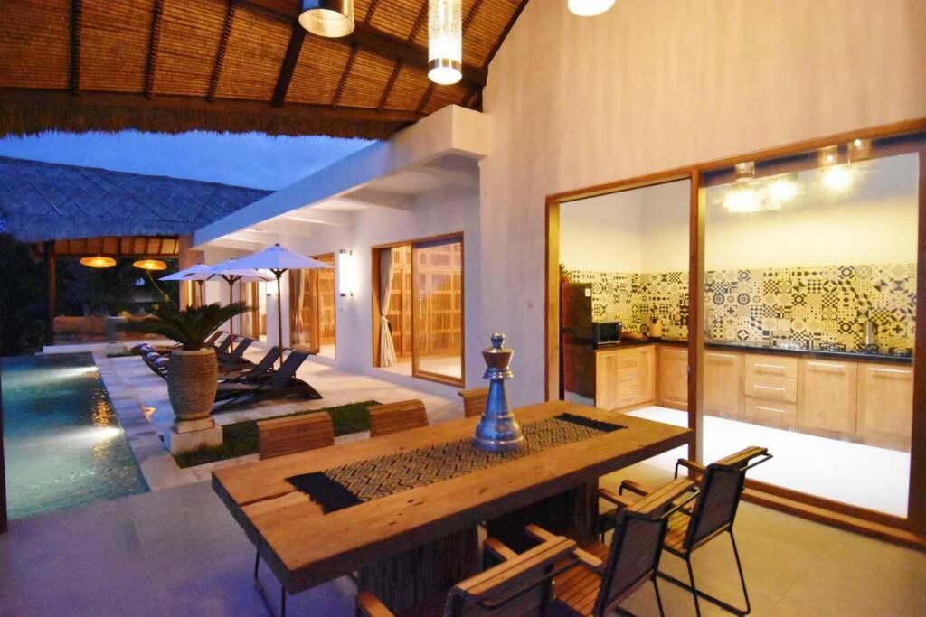Bali Mimpi luxurious villa with great ocean views! Ambengan Exterior foto