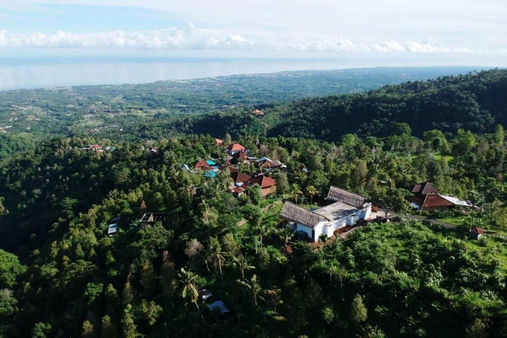 Bali Mimpi luxurious villa with great ocean views! Ambengan Exterior foto